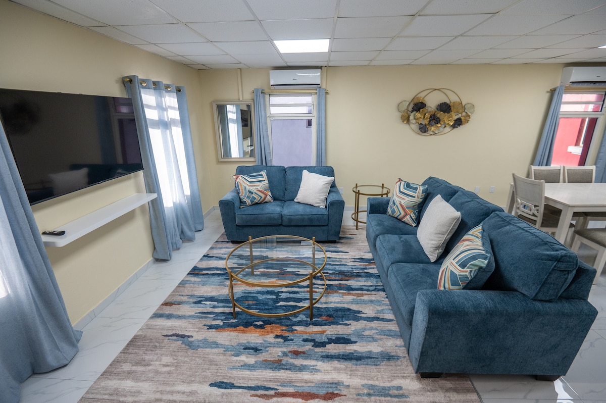 Arianna Unit 6 – Walk to Beach Condo